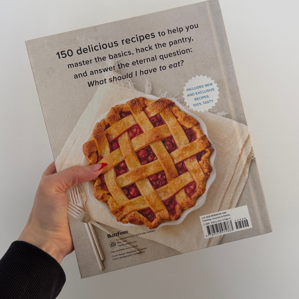 TASTY Ultimate Cookbook - Picture 2 of 3